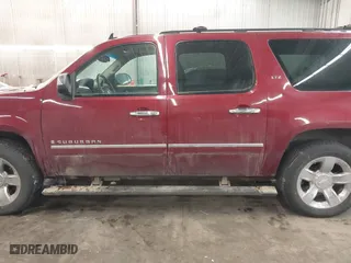 2009 Chevrolet Suburban LTZ with VIN 1GNFK36399J105044, listed as a IAAI auction lot 41628710 with 207,905 mi miles. Bid and sale history available at carsss.com. Image 15.