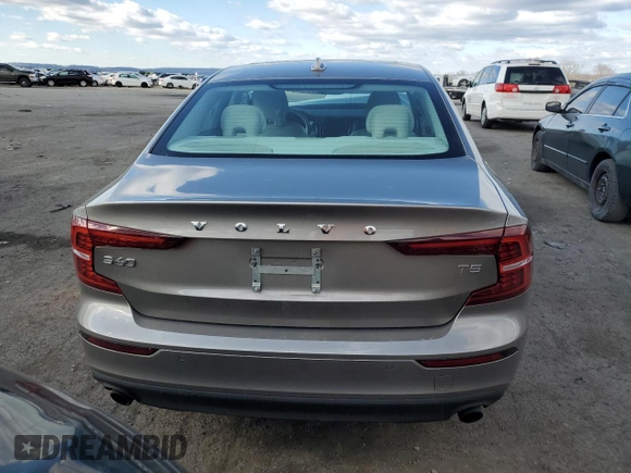 2020 Volvo S60 Momentum with VIN 7JR102FK1LG064926, listed as a Copart auction lot 42684723 with 29,109 mi miles. Bid and sale history available at carsss.com. Image 6.