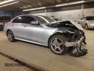 2018 Mercedes-Benz E-Class E 300 with VIN WDDZF4JBXJA476397, listed as a Copart auction lot 44720865 with 48,098 mi miles and Salvage Title. Bid and sale history available at carsss.com. Image 4.