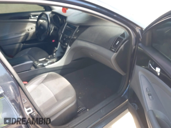 2014 Hyundai Sonata Limited with VIN 5NPEC4AB9EH834587, listed as a IAAI auction lot 41751055 with 193,959 mi miles and . Bid and sale history available at DreamBid. Image 5.