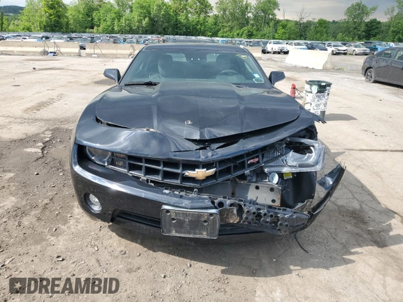 2010 Chevrolet Camaro 2LT z VIN 2G1FC1EV7A9227925, wystawiony jako Copart lot #58292885 z przebiegiem 86 884 mil mil oraz Szkoda całkowita • Salvage title. Historia ofert i sprzedaży dostępna na DreamBid. Obrazek 5.