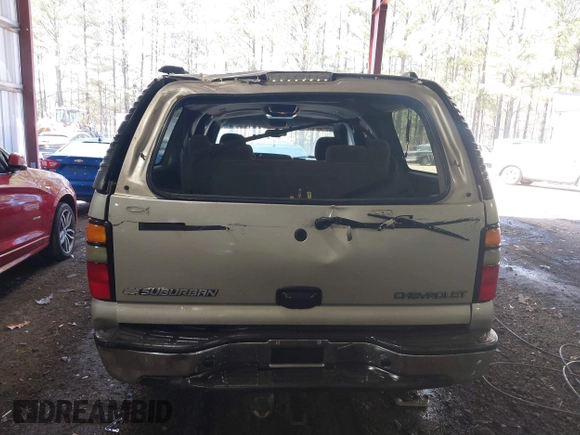 2004 Chevrolet Suburban LS with VIN 3GNEC16Z74G201816, listed as a IAAI auction lot 41721157 with 265,245 mi miles. Bid and sale history available at carsss.com. Image 6.