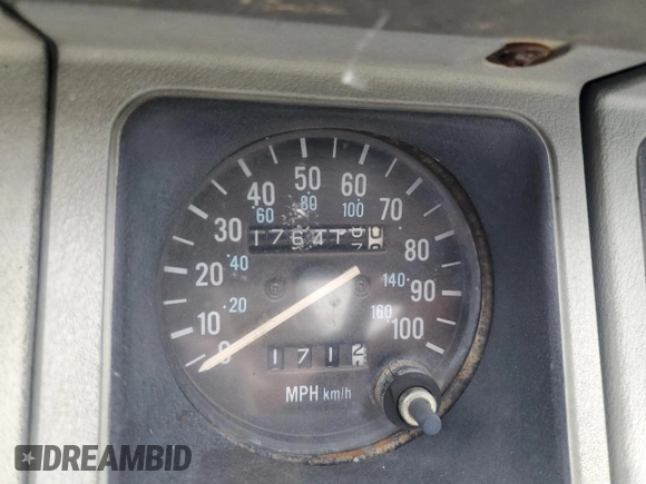 1990 Jeep Wrangler "S" with VIN 2J4FY19E6LJ528040, listed as a Copart auction lot 70989084 with 176,416 mi miles and Salvage Title. Bid and sale history available at carsss.com. Image 9.