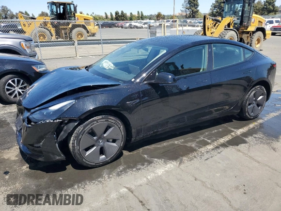 2023 Tesla Model 3 z VIN 5YJ3E1EA6PF453959, wystawiony jako Copart lot #61441935 z przebiegiem 105 343 mil mil oraz Szkoda całkowita • Salvage title. Historia ofert i sprzedaży dostępna na DreamBid. Obrazek 1.