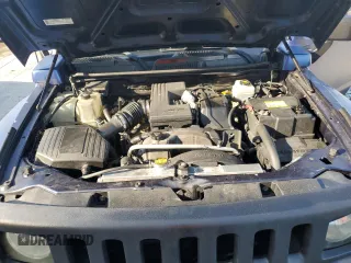 2008 Hummer H3 SUV with VIN 5GTEN13E988128120, listed as a Copart auction lot 55809335 with 281,025 mi miles and Clean Title. Bid and sale history available at DreamBid. Image 12.