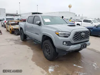 2021 Toyota Tacoma 2WD SR5 with VIN 5TFAZ5CN4MX107189, listed as a IAAI auction lot 41599513 with 45,209 mi miles. Bid and sale history available at carsss.com. Image 1.