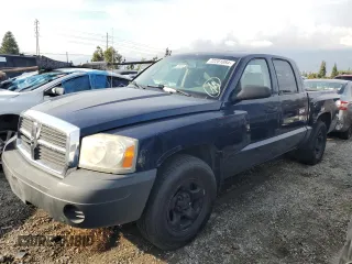 2005 Dodge Dakota ST with VIN 1D7HE28K55S207622, listed as a Copart auction lot 72201084 with 164,221 mi miles and Clean Title. Bid and sale history available at carsss.com. Image 1.
