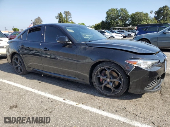2018 Alfa Romeo Giulia Ti Sport with VIN ZARFAECN0J7591456, listed as a Copart auction lot 51618733 with 0 mi miles. Bid and sale history available at carsss.com. Image 4.