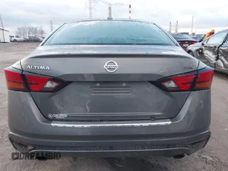 2022 Nissan Altima 2.0 SR with VIN 1N4AL4CV7NN375443, listed as a IAAI auction lot 41229446 with 47,913 mi miles. Bid and sale history available at carsss.com. Image 16.
