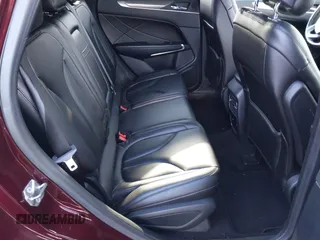 2019 Lincoln MKC Premiere with VIN 5LMCJ1D93KUL22578, listed as a IAAI auction lot 41185166 with 45,921 mi miles. Bid and sale history available at carsss.com. Image 8.