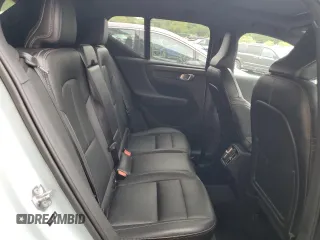 2019 Volvo XC40 Momentum with VIN YV4162XZ8K2019466, listed as a Copart auction lot 58828695 with 81,211 mi miles and Clean title. Bid and sale history available at DreamBid. Image 11.