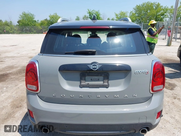 2020 MINI Countryman Cooper S with VIN WMZYX1C08L3L66257, listed as a IAAI auction lot 42402345 with 28,609 mi miles and . Bid and sale history available at DreamBid. Image 16.