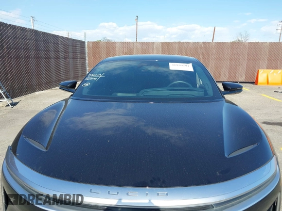 2023 Lucid Air Pure z VIN 50EA1PFA6PA009358, wystawiony jako IAAI lot #41950291 z przebiegiem 54 526 mil mil oraz . Historia ofert i sprzedaży dostępna na DreamBid. Obrazek 10.
