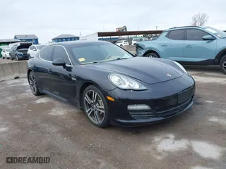 2010 Porsche Panamera S with VIN WP0AB2A77AL063912, listed as a IAAI auction lot 41381964 with 123,906 mi miles. Bid and sale history available at carsss.com. Image 1.