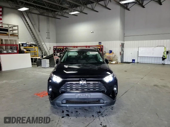 2022 Toyota RAV4 XLE Premium with VIN 2T3A1RFVXNC316132, listed as a Copart auction lot 55650775 with 30,860 mi miles and Salvage title. Bid and sale history available at DreamBid. Image 14.