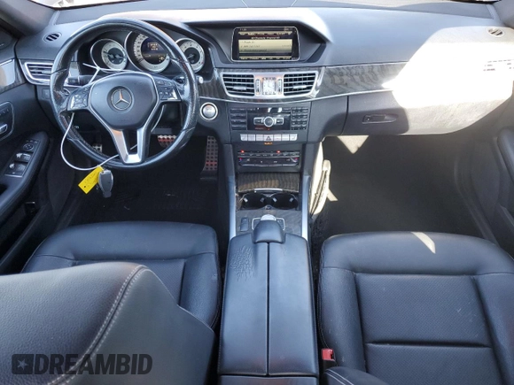 2015 Mercedes-Benz E 350 Luxury with VIN WDDHF8JBXFB097002, listed as a Copart auction lot 82178534 with 161,315 mi miles and Salvage title. Bid and sale history available at DreamBid. Image 8.