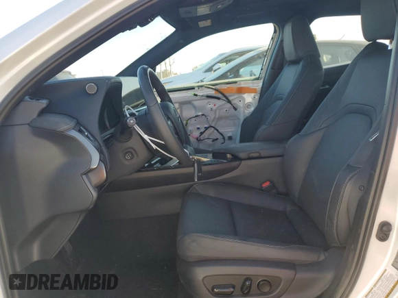 2024 Lexus UX 250h Premium with VIN JTHP6JBH2R2192530, listed as a Copart auction lot 43447855 with 2,717 mi miles and Salvage title. Bid and sale history available at DreamBid. Image 7.