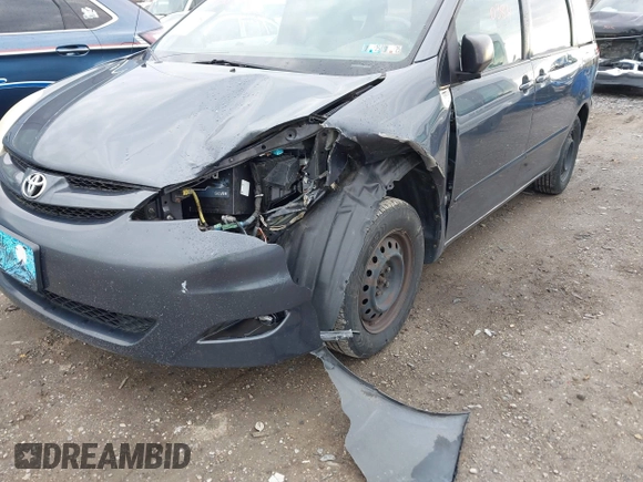 2007 Toyota Sienna CE with VIN 5TDZK23C97S047120, listed as a IAAI auction lot 42010384 with 186,070 mi miles. Bid and sale history available at carsss.com. Image 6.