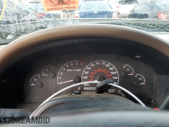 2002 Ford Explorer XLT z VIN 1FMDU73E12ZA53063, wystawiony jako Copart lot #72419674 z przebiegiem Nie podano mil oraz Nie do naprawy • Non repairable. Historia ofert i sprzedaży dostępna na DreamBid. Obrazek 9.