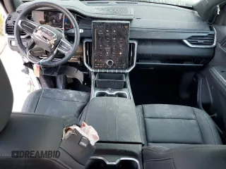 2024 GMC Acadia FWD Elevation z VIN 1GKENKKS4RJ151971, wystawiony jako Copart lot #74977614 z przebiegiem 2296 mil mil oraz Szkoda całkowita • Salvage title. Historia ofert i sprzedaży dostępna na DreamBid. Obrazek 8.