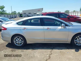 2013 Ford Fusion SE z VIN 3FA6P0HR2DR163219, wystawiony jako IAAI lot #42255313 z przebiegiem 86 631 mil mil oraz . Historia ofert i sprzedaży dostępna na DreamBid. Obrazek 13.