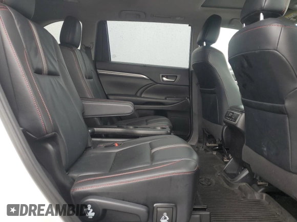 2019 Toyota Highlander SE with VIN 5TDJZRFH3KS975667, listed as a Copart auction lot 62555355 with 40,912 mi miles and Salvage title. Bid and sale history available at DreamBid. Image 11.