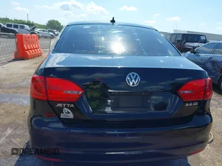 2013 Volkswagen Jetta SE z VIN 3VWDP7AJ3DM438668, wystawiony jako IAAI lot #42235014 z przebiegiem 128 406 mil mil oraz . Historia ofert i sprzedaży dostępna na DreamBid. Obrazek 16.
