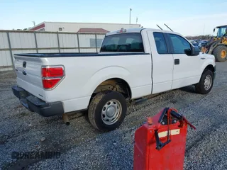 2014 Ford F-150 XL with VIN 1FTEX1CM0EKF94073, listed as a IAAI auction lot 41687225 with 276,152 mi miles. Bid and sale history available at carsss.com. Image 4.