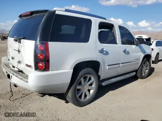 2009 GMC Yukon Denali with VIN 1GKFK03229R220996, listed as a Copart auction lot 68549274 with 177,833 mi miles and Salvage Title. Bid and sale history available at carsss.com. Image 3.