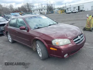2003 Nissan Maxima SE z VIN JN1DA31D63T513101, wystawiony jako IAAI lot #41853218 z przebiegiem 175 081 mil mil oraz . Historia ofert i sprzedaży dostępna na DreamBid. Obrazek 1.