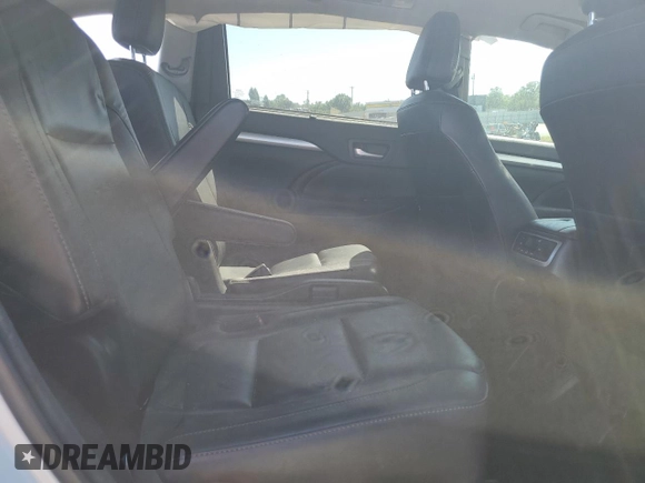 2018 Toyota Highlander SE with VIN 5TDKZRFH9JS528795, listed as a Copart auction lot 54453665 with 114,004 mi miles and Salvage title. Bid and sale history available at DreamBid. Image 11.