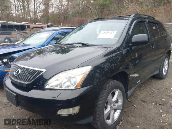 2007 Lexus RX 350 with VIN 2T2HK31U17C028157, listed as a IAAI auction lot 42027517 with 185,440 mi miles. Bid and sale history available at carsss.com. Image 2.