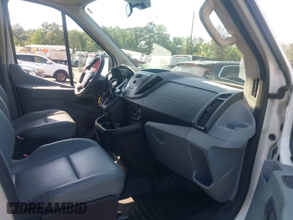 2015 Ford Transit XL z VIN 1FBZX2CM5FKB16521, wystawiony jako IAAI lot #42577803 z przebiegiem 63 027 mil mil oraz . Historia ofert i sprzedaży dostępna na DreamBid. Obrazek 5.