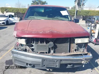 1997 Chevrolet Silverado 1500 with VIN 1GCEK19R4VE261195, listed as a IAAI auction lot 41637380 with 221,662 mi miles and . Bid and sale history available at DreamBid. Image 12.