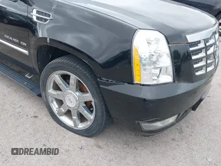 2011 Cadillac Escalade ESV Premium with VIN 1GYS4JEF6BR302370, listed as a IAAI auction lot 42519049 with 169,002 mi miles and . Bid and sale history available at DreamBid. Image 6.