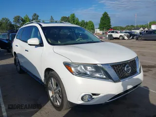 2014 Nissan Pathfinder SL with VIN 5N1AR2MM3EC694316, listed as a IAAI auction lot 42206936 with 182,521 mi miles. Bid and sale history available at carsss.com. Image 1.