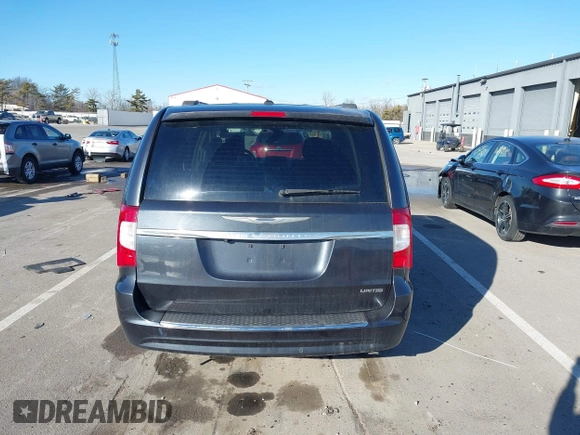 2014 Chrysler Town & Country Limited with VIN 2C4RC1GGXER176316, listed as a IAAI auction lot 41423119 with 150,109 mi miles and . Bid and sale history available at DreamBid. Image 16.