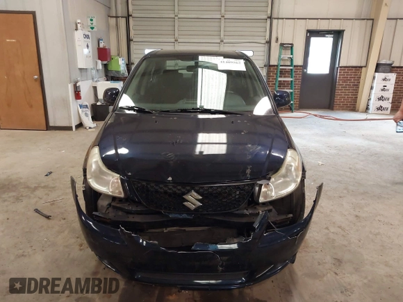 2008 Suzuki SX4 Convenience Pkg with VIN JS2YC415285110418, listed as a IAAI auction lot 41409562 with 147,175 mi miles. Bid and sale history available at carsss.com. Image 11.