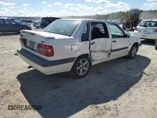 1997 Volvo 850 GT с VIN YV1LS5541V1394376, выставлен на аукционе Copart как лот 74194054 с пробегом 155 391 миль миль и Списание • Salvage title. История ставок и продаж доступна на DreamBid. Изображение 3.