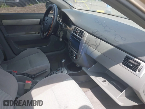 2006 Suzuki Forenza with VIN KL5JD56Z36K472708, listed as a IAAI auction lot 39974625 with 96,531 mi miles and . Bid and sale history available at DreamBid. Image 5.