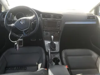 2019 Volkswagen Golf S z VIN 3VWH17AU6KM514233, wystawiony jako Copart lot #47177175 z przebiegiem 62 300 mil mil oraz Szkoda całkowita • Salvage title. Historia ofert i sprzedaży dostępna na DreamBid. Obrazek 8.