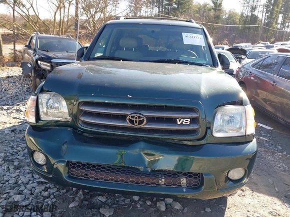 2004 Toyota Sequoia SR5 with VIN 5TDZT34A24S229611, listed as a IAAI auction lot 41224321 with 164,483 mi miles. Bid and sale history available at carsss.com. Image 12.