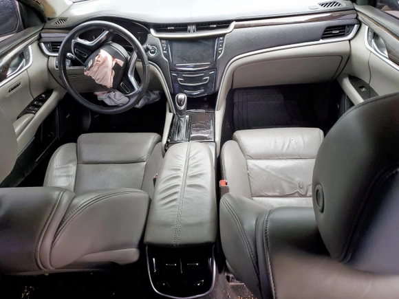 2017 Cadillac XTS Luxury with VIN 2G61M5S33H9152551, listed as a Copart auction lot 55010725 with 160,506 mi miles and Salvage title. Bid and sale history available at DreamBid. Image 8.