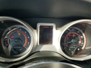 2012 Dodge Journey SXT z VIN 3C4PDCBGXCT153166, wystawiony jako Copart lot #53843265 z przebiegiem 177 289 mil mil oraz Szkoda całkowita • Salvage title. Historia ofert i sprzedaży dostępna na DreamBid. Obrazek 9.