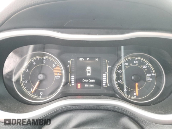 2018 Jeep Cherokee Latitude Plus с VIN 1C4PJLLB8JD538160, выставлен на аукционе Copart как лот 61352795 с пробегом 95 818 миль миль и Списание • Salvage title. История ставок и продаж доступна на DreamBid. Изображение 9.