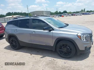 2023 GMC Terrain SLE z VIN 3GKALMEG9PL247978, wystawiony jako IAAI lot #42412636 z przebiegiem 30 353 mil mil oraz . Historia ofert i sprzedaży dostępna na DreamBid. Obrazek 13.