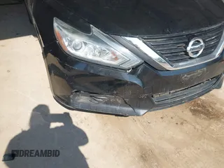 2017 Nissan Altima SV z VIN 1N4AL3AP3HC283714, wystawiony jako IAAI lot #42405326 z przebiegiem 175 101 mil mil oraz . Historia ofert i sprzedaży dostępna na DreamBid. Obrazek 6.