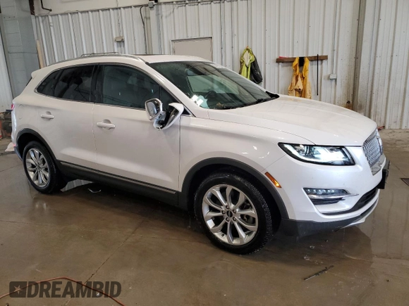 2019 Lincoln MKC Select with VIN 5LMCJ2D90KUL25654, listed as a Copart auction lot 56461185 with 56,296 mi miles and Salvage title. Bid and sale history available at DreamBid. Image 4.