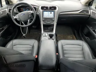2017 Ford Fusion SE z VIN 3FA6P0HDXHR122962, wystawiony jako Copart lot #64964565 z przebiegiem 139 005 mil mil oraz Czysty tytuł • Clean title. Historia ofert i sprzedaży dostępna na DreamBid. Obrazek 8.