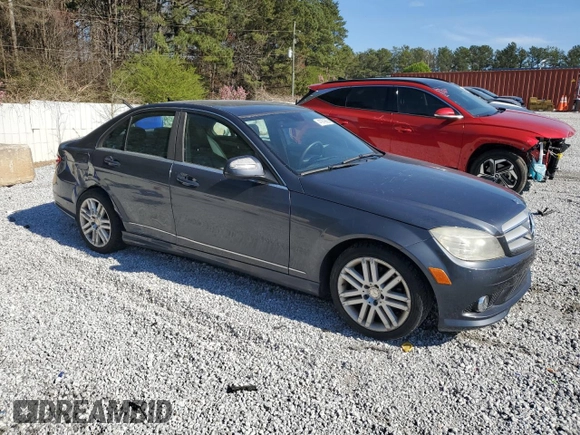 2008 Mercedes-Benz C 300 Sport z VIN WDDGF54X58F052255, wystawiony jako Copart lot #47979665 z przebiegiem 79 927 mil mil oraz Szkoda całkowita • Salvage title. Historia ofert i sprzedaży dostępna na DreamBid. Obrazek 4.